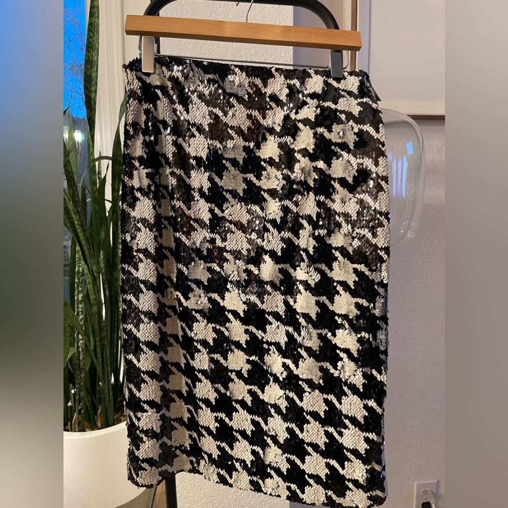 Houndstooth sequin pencil skirt